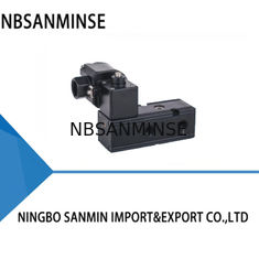 Tipo di piastra di tubo Valvola solenoide pneumatica a bobina singola 0.15-0.8Mpa NBR Sigillo DC24V 3.5W